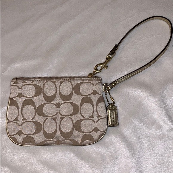 Coach wristlet - Picture 2 of 2